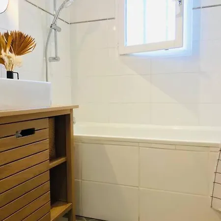 Vacances De Reve Dans Superbe Appartement Vue Mer *
